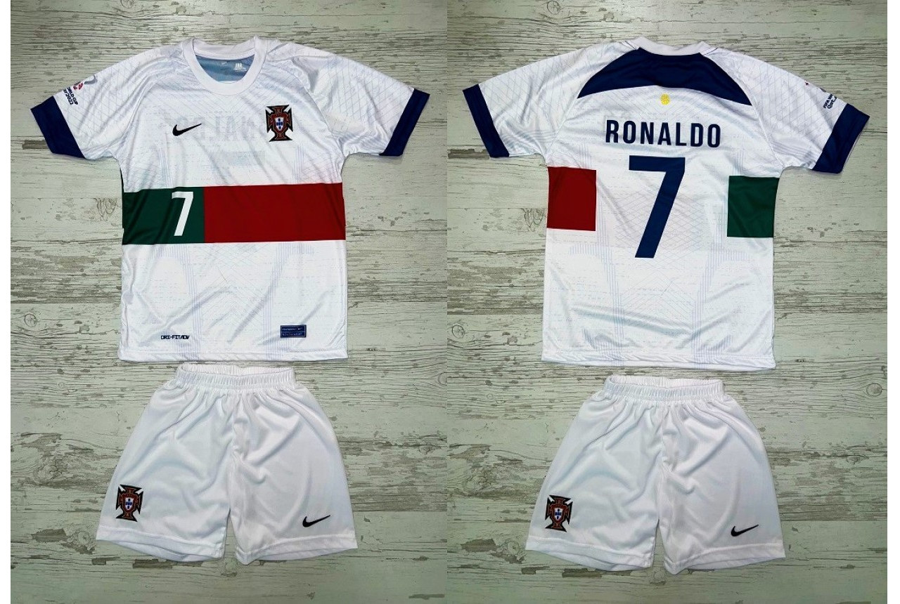 8125 Детски футболен комплект Portugal Ronaldo 7 бял